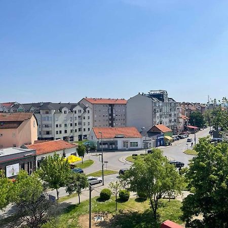 Ferienwohnung Penny Stan Na Dan Bijeljina Exterior foto